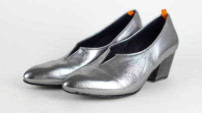 Openclosedshoes-tanya-silber-pumps